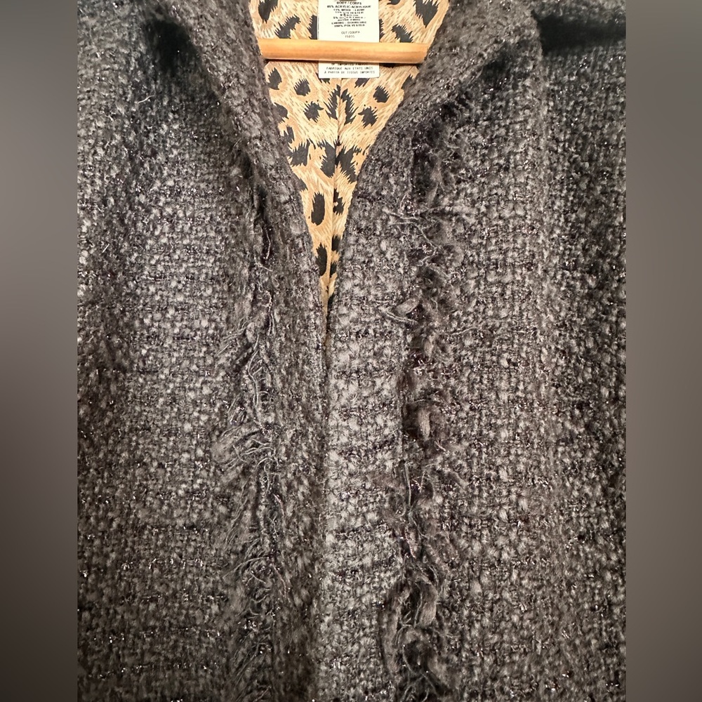 Allen B. By Allen Schwartz Black Tweed Fitted Blazer with Frayed Hem and Sleeves - Picture 4 of 12